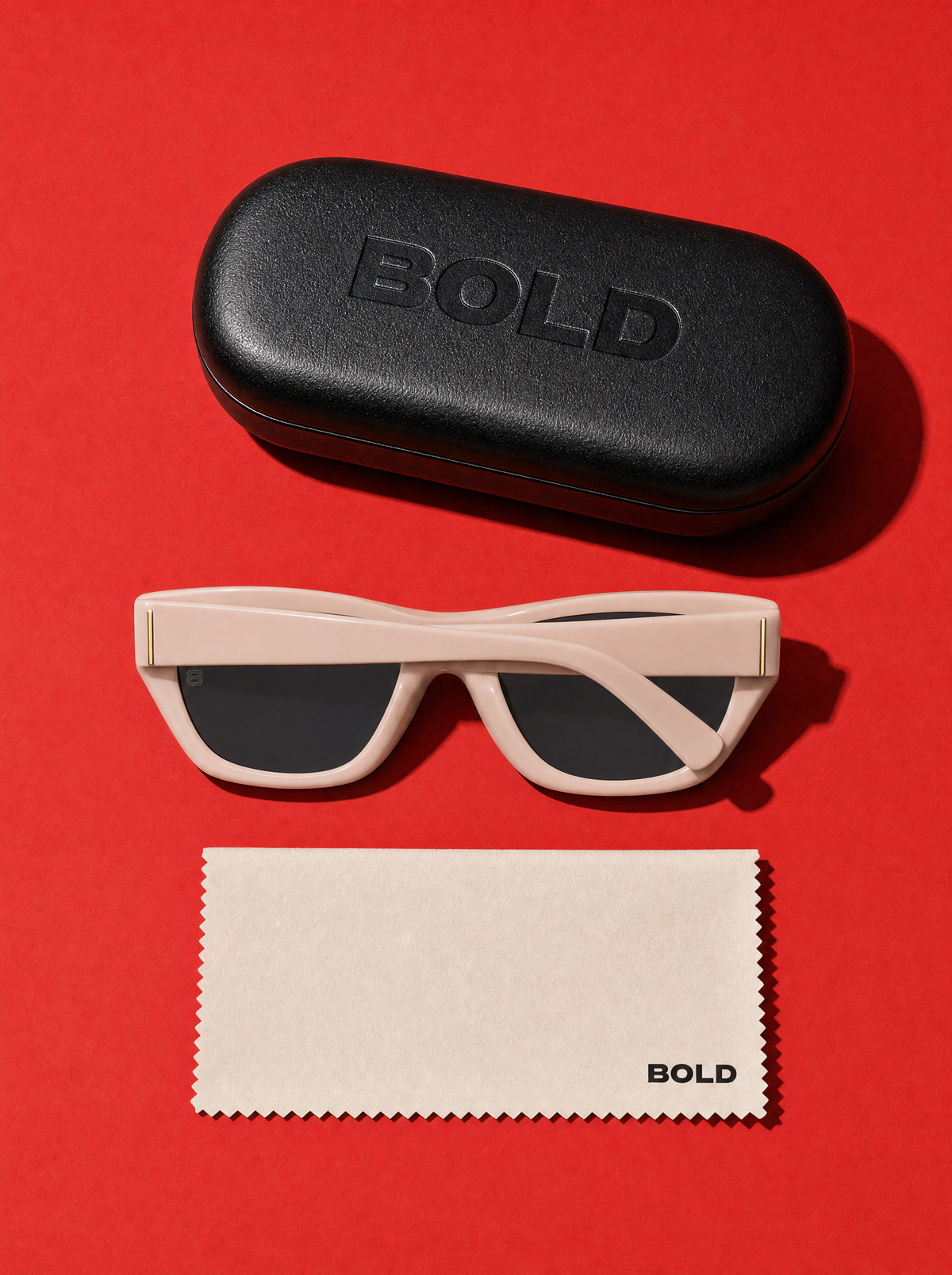SLANT Frame 08 in BONE with BOLD hard case and cleaning cloth
