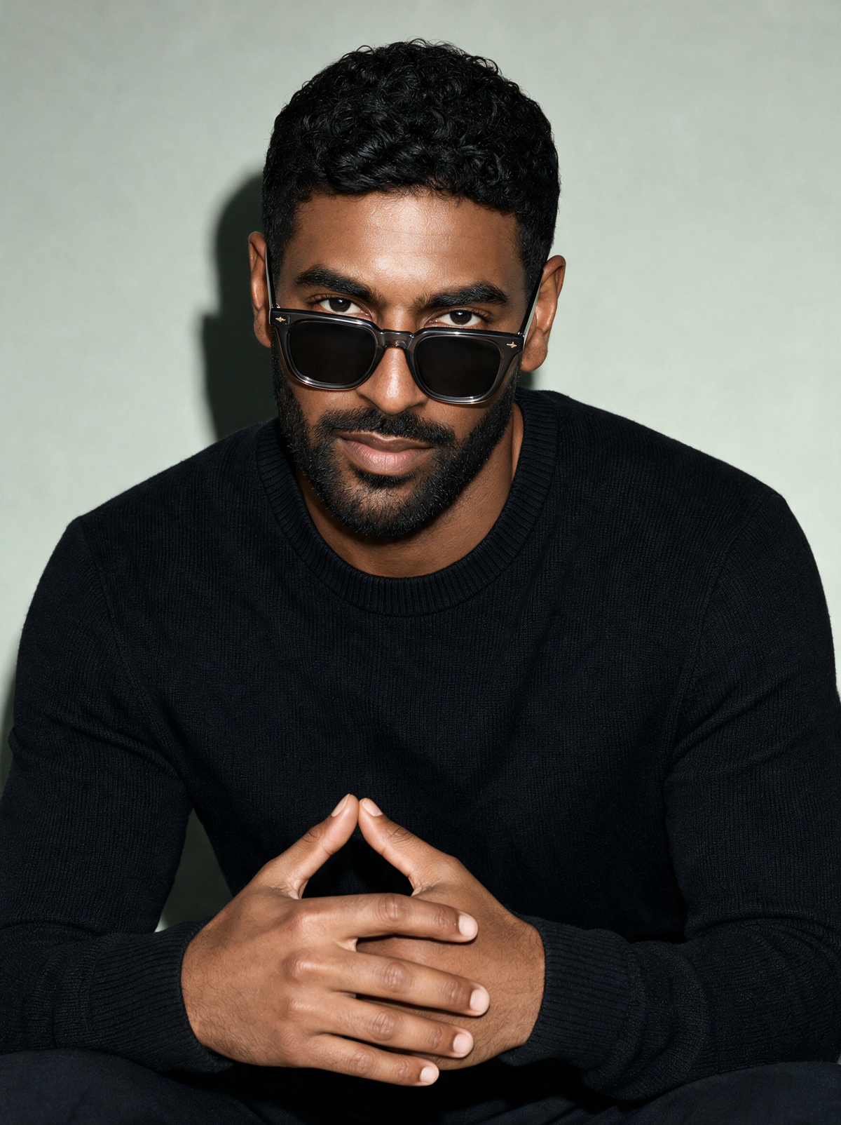 ANVIL Frame 19 squared sunglasses in GRAPHITE translucent dark grey, three-quarter portrait