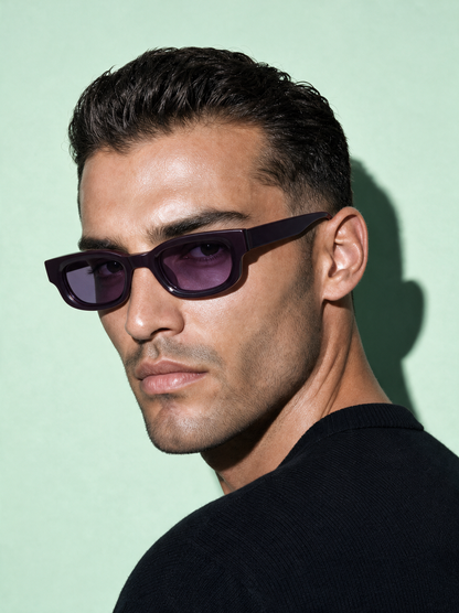 BLUNT Frame 13 sunglasses in MULBERRY deep aubergine, three-quarter portrait