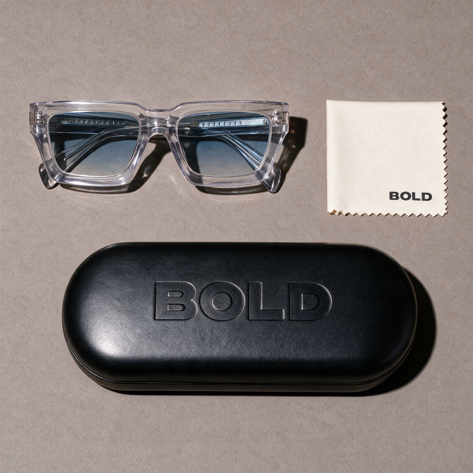 WEDGE Frame 12 in SODA with BOLD hard case and cleaning cloth