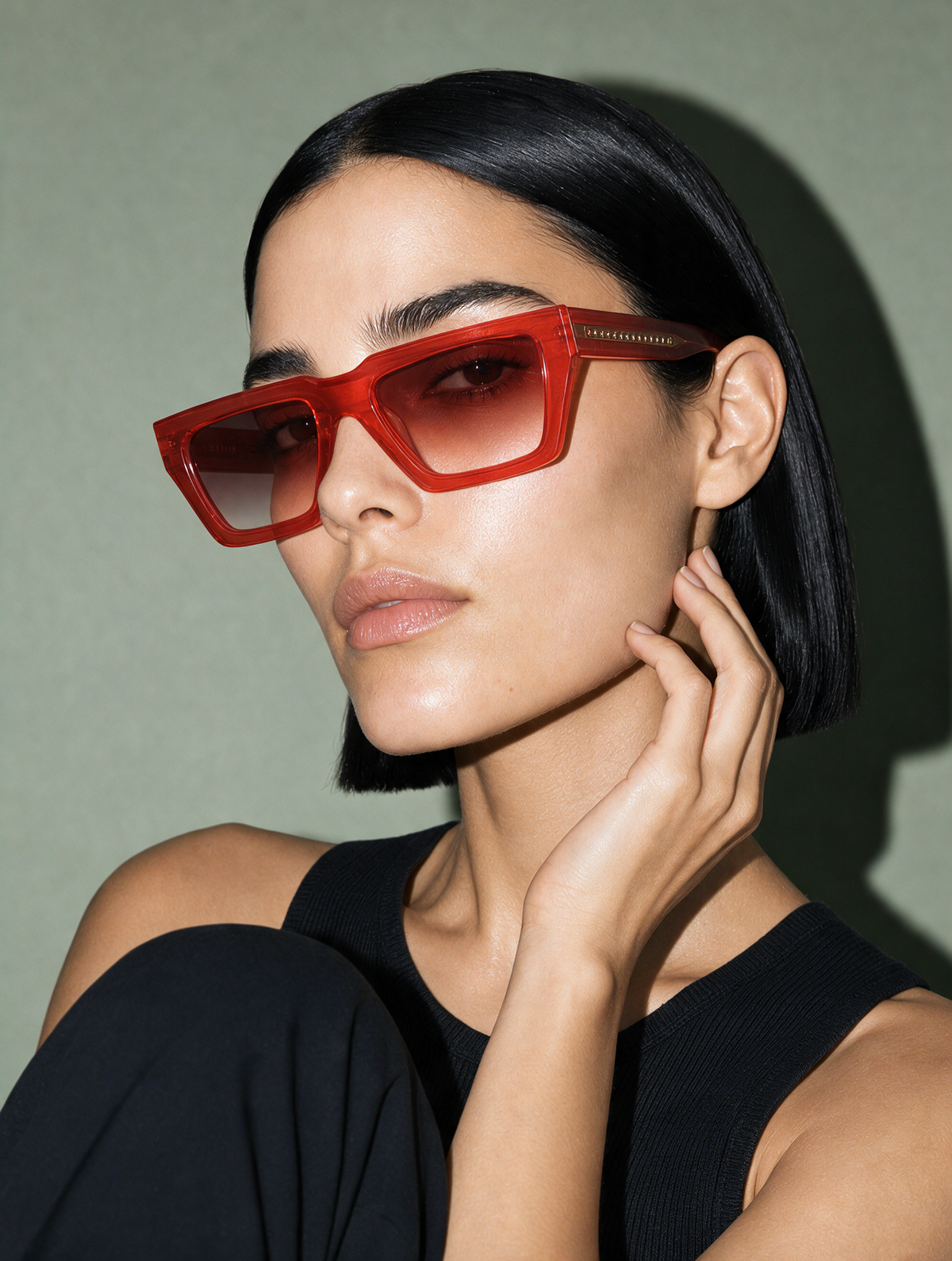 WEDGE Frame 12 sunglasses in CHERRY translucent coral red, three-quarter portrait